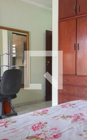 Casa à venda com 225m², 2 quartos e 7 vagas Casa à venda com 225m², 2 quartos e 7 vagasSuíte 1