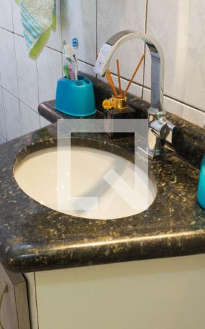 Casa à venda com 225m², 2 quartos e 7 vagas Casa à venda com 225m², 2 quartos e 7 vagasLavabo
