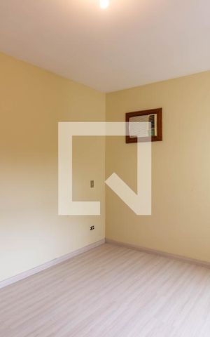 Casa à venda com 300m², 4 quartos e 6 vagas Casa à venda com 300m², 4 quartos e 6 vagasSuíte 2