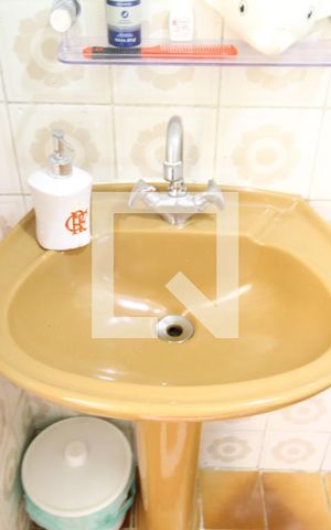 Apartamento à venda com 87m², 2 quartos e 1 vagaBanheiro Social