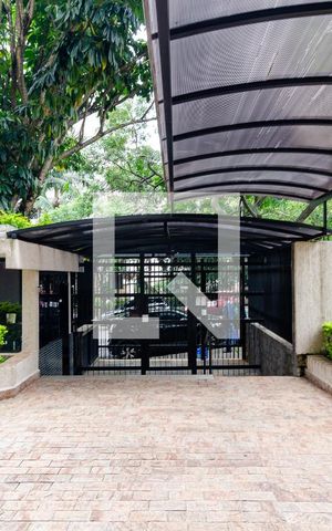 Apartamento à venda com 100m², 3 quartos e 2 vagas Apartamento à venda com 100m², 3 quartos e 2 vagasEntrada