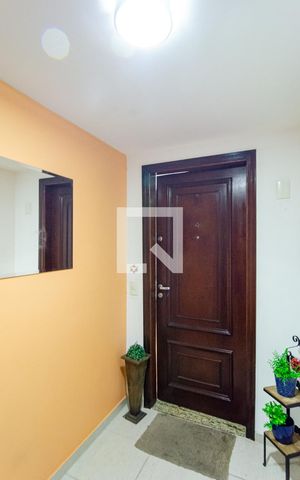 Apartamento à venda com 100m², 3 quartos e 2 vagas Apartamento à venda com 100m², 3 quartos e 2 vagasHall de Entrada