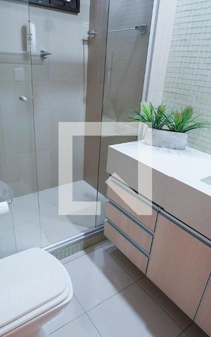 Apartamento à venda com 250m², 4 quartos e 4 vagas Apartamento à venda com 250m², 4 quartos e 4 vagasBanheiro 1
