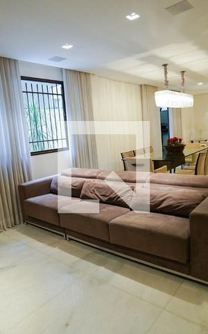 Apartamento à venda com 250m², 4 quartos e 4 vagas Apartamento à venda com 250m², 4 quartos e 4 vagasSala