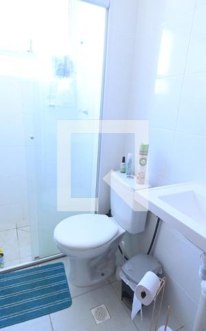 Apartamento à venda com 39m², 2 quartos e 1 vaga Apartamento à venda com 39m², 2 quartos e 1 vagaBanheiro