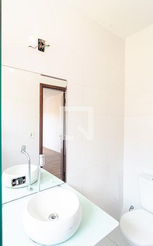 Casa à venda com 200m², 3 quartos e 4 vagas Casa à venda com 200m², 3 quartos e 4 vagasBanheiro da Suíte