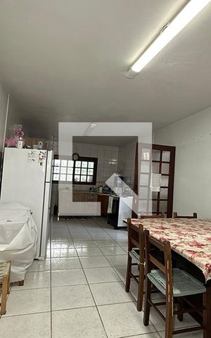 Casa à venda com 160m², 3 quartos e 2 vagasCozinha