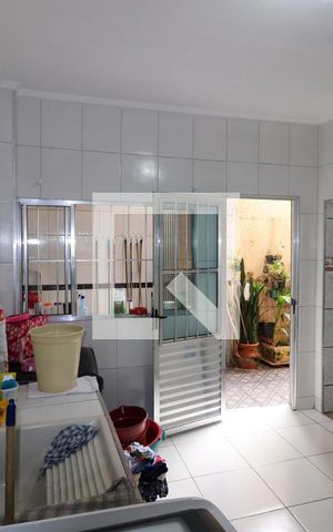 Casa à venda com 225m², 4 quartos e 3 vagas Casa à venda com 225m², 4 quartos e 3 vagasLavanderia