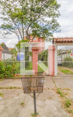 Casa à venda com 256m², 4 quartos e 4 vagasFachada