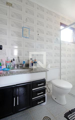Apartamento à venda com 82m², 3 quartos e 1 vaga Apartamento à venda com 82m², 3 quartos e 1 vagaBanheiro da Suíte