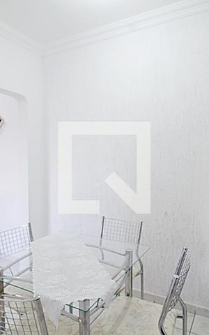 Apartamento à venda com 82m², 3 quartos e 1 vaga Apartamento à venda com 82m², 3 quartos e 1 vagaSala