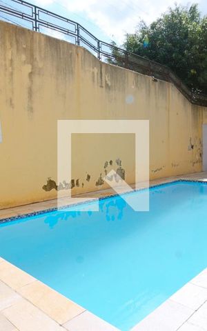 Apartamento à venda com 82m², 3 quartos e 1 vaga Apartamento à venda com 82m², 3 quartos e 1 vagaÁrea comum - Piscina