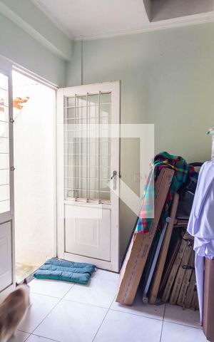 Casa à venda com 128m², 3 quartos e 1 vaga Casa à venda com 128m², 3 quartos e 1 vagaQuarto Edícula