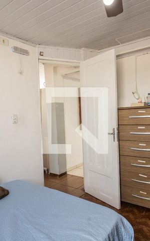 Casa à venda com 230m², 7 quartos e 2 vagas Casa à venda com 230m², 7 quartos e 2 vagasQuarto 2
