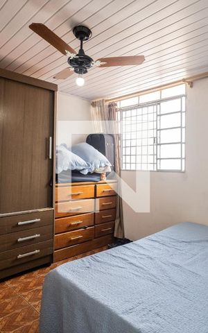 Casa à venda com 230m², 7 quartos e 2 vagas Casa à venda com 230m², 7 quartos e 2 vagasQuarto 2