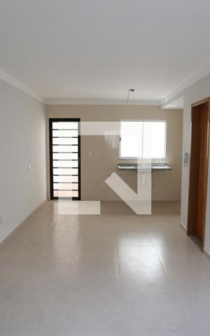 Casa de condomínio à venda com 64m², 2 quartos e 1 vagaSala