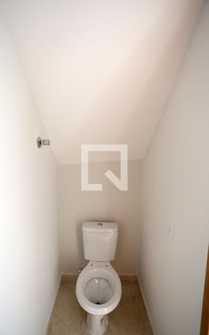 Casa de condomínio à venda com 64m², 2 quartos e 1 vagaLavabo