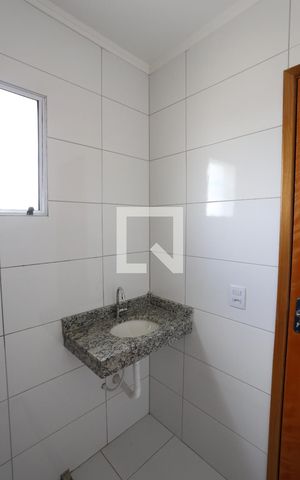 Casa de condomínio à venda com 64m², 2 quartos e 1 vagaBanheiro da Suíte 1