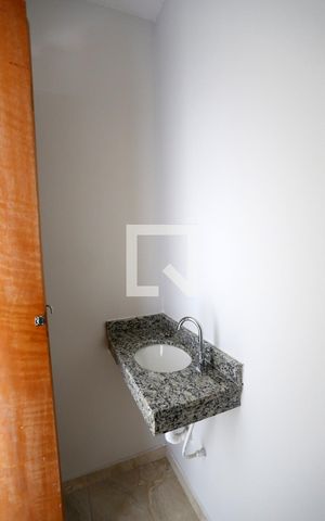Casa de condomínio à venda com 64m², 2 quartos e 1 vagaLavabo