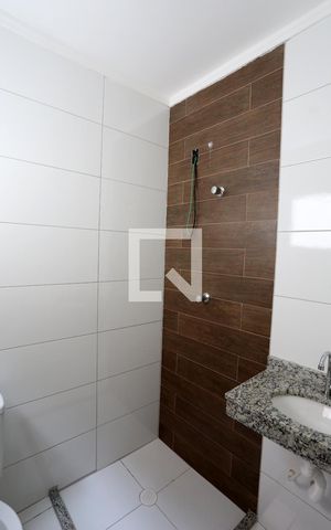 Casa de condomínio à venda com 64m², 2 quartos e 1 vagaBanheiro da Suíte 2