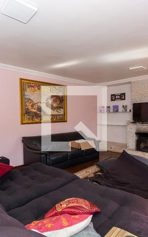 Casa à venda com 312m², 3 quartos e 4 vagas Casa à venda com 312m², 3 quartos e 4 vagasSala 1