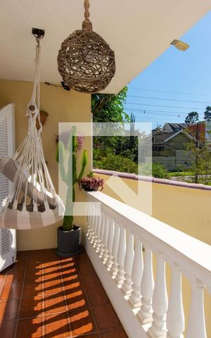 Casa à venda com 312m², 3 quartos e 4 vagas Casa à venda com 312m², 3 quartos e 4 vagasVaranda da Sala