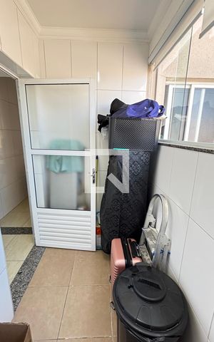 Apartamento à venda com 180m², 3 quartos e 2 vagas Apartamento à venda com 180m², 3 quartos e 2 vagasÁrea de Serviço