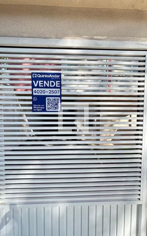 Apartamento à venda com 180m², 3 quartos e 2 vagas Apartamento à venda com 180m², 3 quartos e 2 vagasPlaca