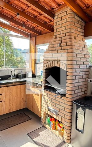 Apartamento à venda com 180m², 3 quartos e 2 vagas Apartamento à venda com 180m², 3 quartos e 2 vagasCobertura