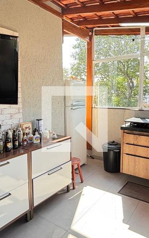 Apartamento à venda com 180m², 3 quartos e 2 vagas Apartamento à venda com 180m², 3 quartos e 2 vagasCobertura