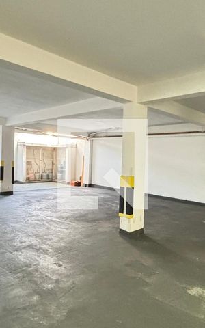 Apartamento à venda com 180m², 3 quartos e 2 vagas Apartamento à venda com 180m², 3 quartos e 2 vagasGaragem