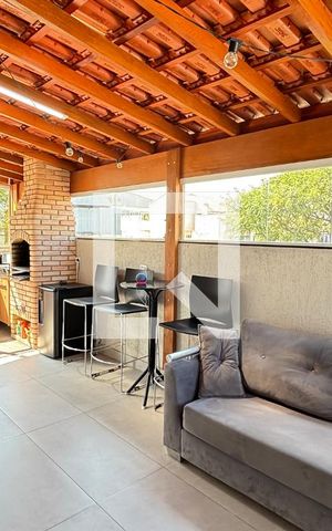 Apartamento à venda com 180m², 3 quartos e 2 vagas Apartamento à venda com 180m², 3 quartos e 2 vagasCobertura