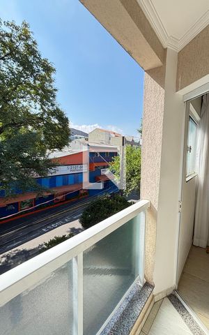 Apartamento à venda com 180m², 3 quartos e 2 vagas Apartamento à venda com 180m², 3 quartos e 2 vagasSala Varanda