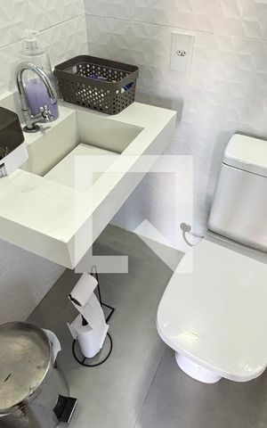 Apartamento à venda com 180m², 3 quartos e 2 vagas Apartamento à venda com 180m², 3 quartos e 2 vagasCobertura - Banheiro
