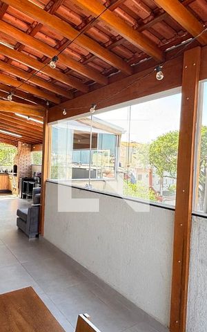 Apartamento à venda com 180m², 3 quartos e 2 vagas Apartamento à venda com 180m², 3 quartos e 2 vagasCobertura