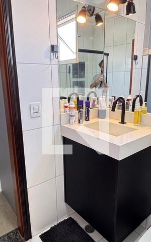 Apartamento à venda com 180m², 3 quartos e 2 vagas Apartamento à venda com 180m², 3 quartos e 2 vagasBanheiro da Suíte