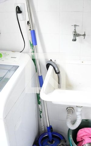 Apartamento para alugar com 55m², 2 quartos e 1 vagaCozinha e Área de Serviço