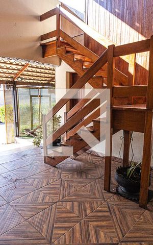 Casa à venda com 360m², 3 quartos e 4 vagasVagas de garagem