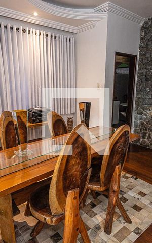 Casa à venda com 360m², 3 quartos e 4 vagasCopa