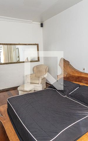 Casa à venda com 360m², 3 quartos e 4 vagasQuarto 1 / suite