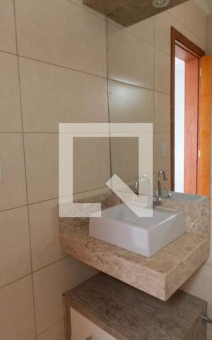 Casa para alugar com 150m², 3 quartos e 2 vagas Casa para alugar com 150m², 3 quartos e 2 vagasBanheiro