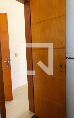 Casa para alugar com 150m², 3 quartos e 2 vagas Casa para alugar com 150m², 3 quartos e 2 vagasBanheiro da Suíte