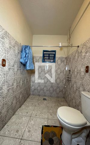 Casa à venda com 160m², 3 quartos e 2 vagasBanheiro