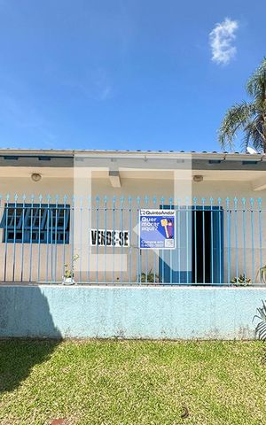 Casa à venda com 160m², 3 quartos e 2 vagasFachada