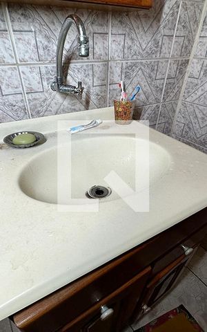 Casa à venda com 160m², 3 quartos e 2 vagasBanheiro