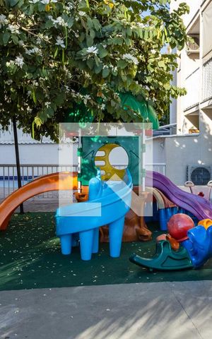 Apartamento à venda com 53m², 2 quartos e 1 vaga Apartamento à venda com 53m², 2 quartos e 1 vagaÁrea Comum - Playground