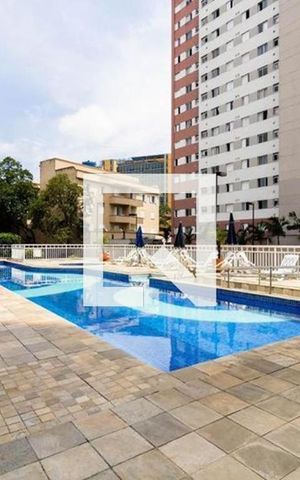 Apartamento à venda com 54m², 2 quartos e 1 vaga Apartamento à venda com 54m², 2 quartos e 1 vagaÁrea comum - Piscina