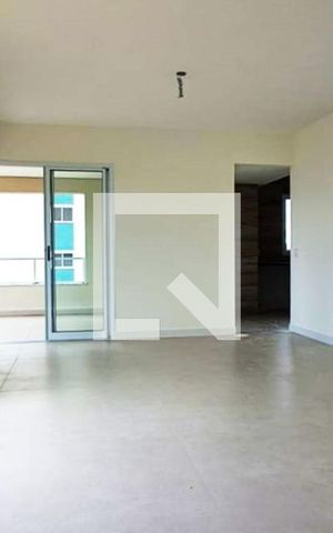 Apartamento à venda com 198m², 4 quartos e 3 vagas Apartamento à venda com 198m², 4 quartos e 3 vagasStudio