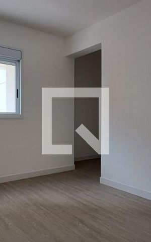 Apartamento à venda com 198m², 4 quartos e 3 vagas Apartamento à venda com 198m², 4 quartos e 3 vagasStudio