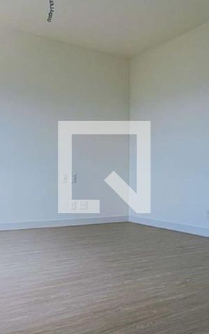 Apartamento à venda com 198m², 4 quartos e 3 vagas Apartamento à venda com 198m², 4 quartos e 3 vagasStudio